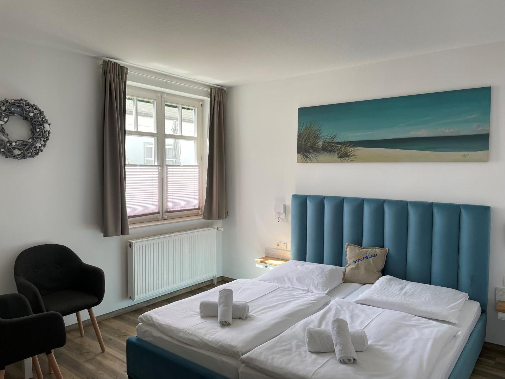 Meerblau 4*